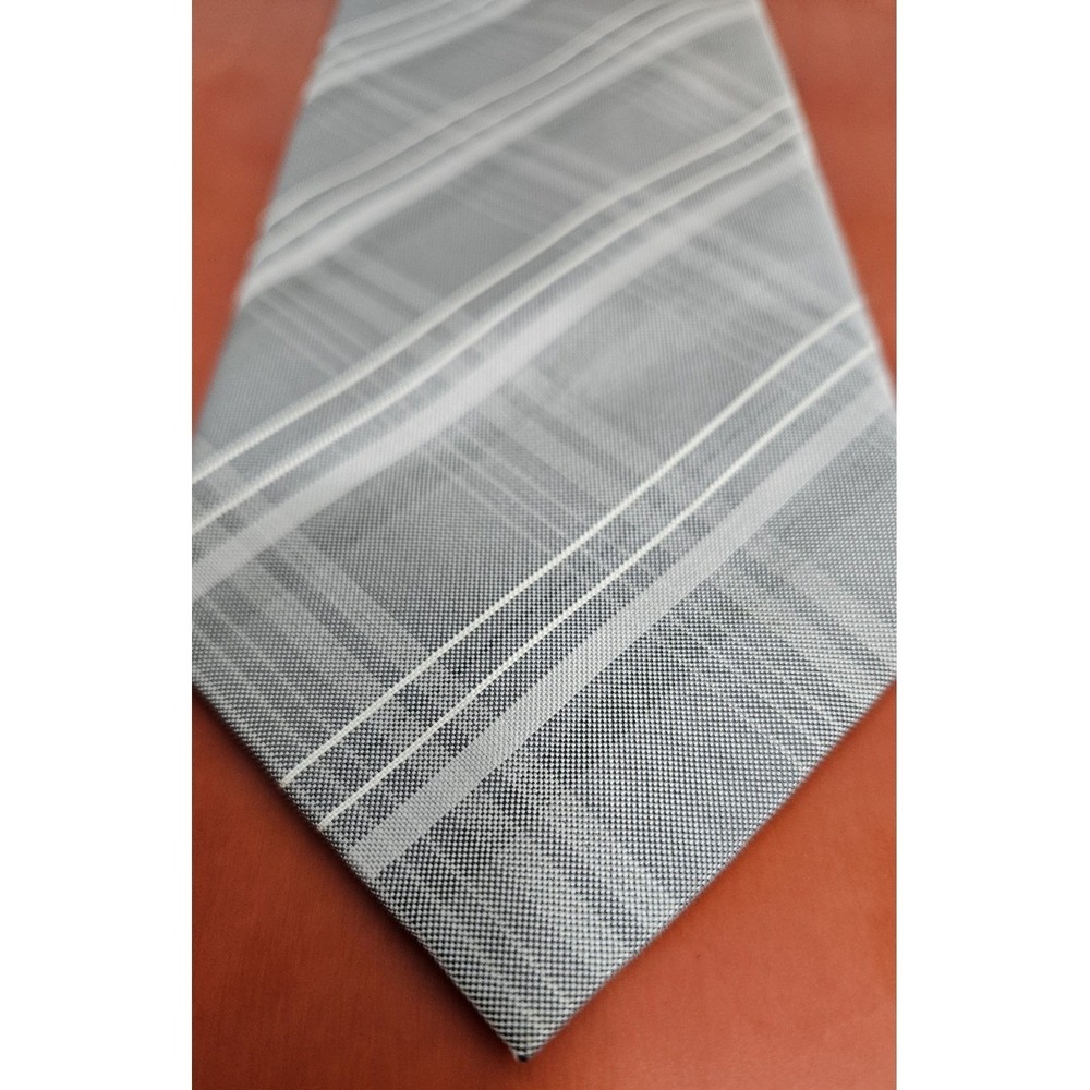 Banana Republic Mens Grey White Plaid Silk Necktie Classic Business Formal Tie‎